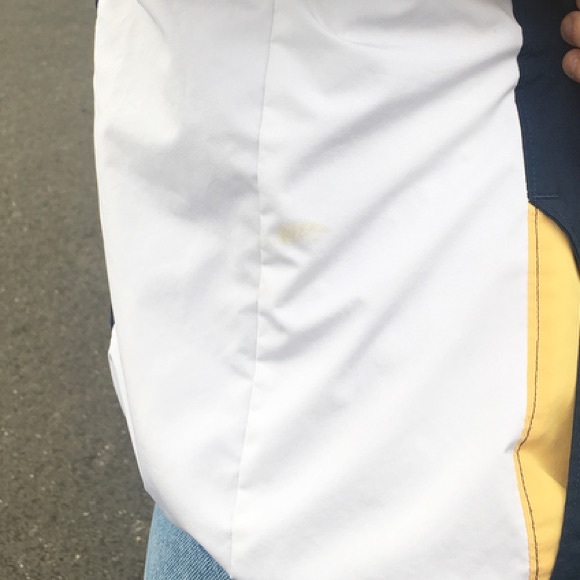 SOLD Reebok Jacket - Picture 5 of 5